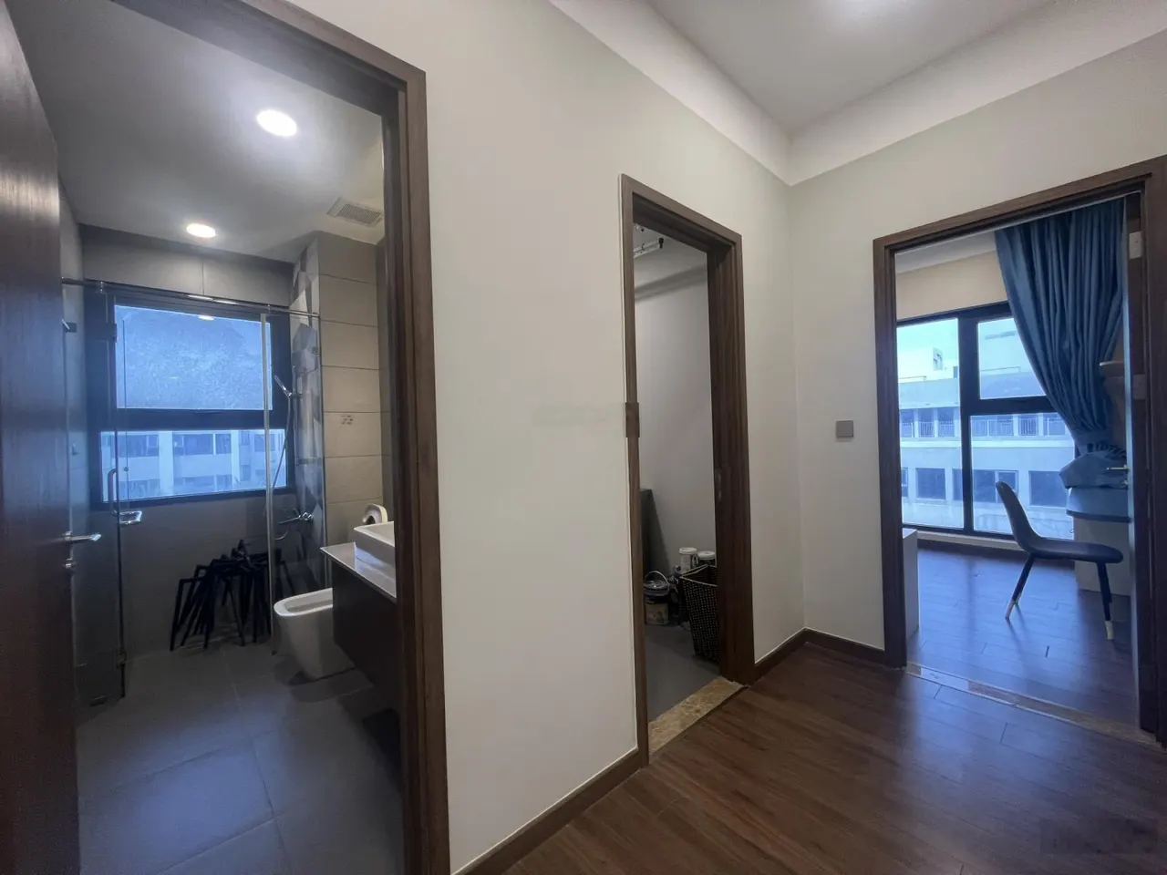 Căn hộ tầng 3 cho thuê, 3PN/118m2, full nội thất, 26tr/tháng, nội thất mới 100%* TT Thủ Thiêm