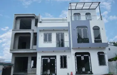 Bán vài căn nhà 2,5 tầng ngõ 20 cao thắng ( cũ) ,hà lầm,quảng ninh