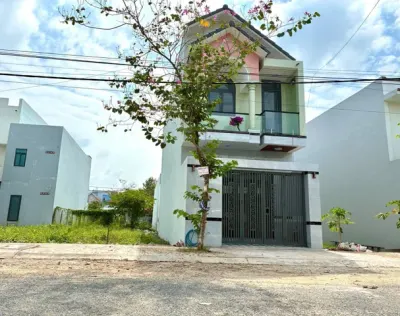 Bán Nhà riêng 82.8m2 có sẵn 82.8 m2 thổ cư giá 2.65 tỷ tại Phường Long Châu Vĩnh Long