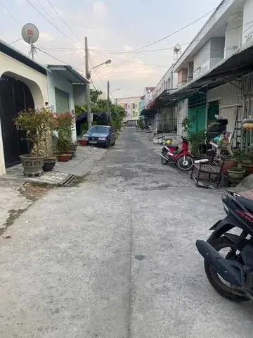 Bán đất 93.5m² full thổ cư ngang 5,5m giá 1.3 tỷ mặt tiền đường nhựa KDC Ngọc Vân phường 3 nay là Phường Phước Hậu