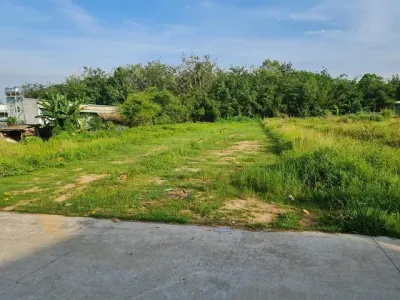 Bán đất 750m² có sẵn 300m² thổ cư ngang 15m giá 365 triệu/LÔ