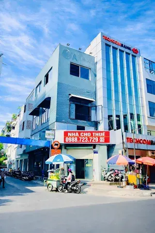Cho Thuê Nhà GÓC 2MT: 423 Sư Vạn Hạnh - Quận 10 - 3.7x15m, 4 tầng
