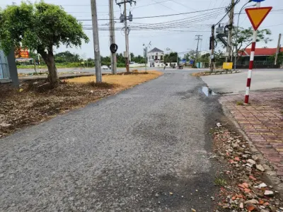Bán đất 100.5m² full thổ cư giá 1.3 tỷ mặt tiền Hương Lộ 15 gần vòng xoay Võ Văn Kiệt, Phường Tân Ngãi, tỉnh Vĩnh Long