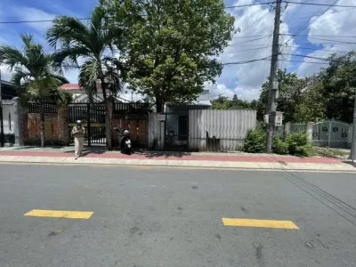 Bán nhà 200m² có sẵn 100m² thổ cư ngang 6m giá 980 TR tại Xã Châu Thành