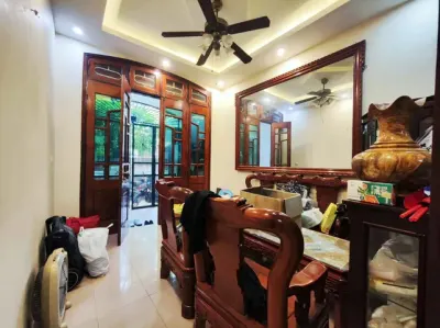 Cho thuê nhà phố đội cấn, vạn phúc, ba đình, nhà đẹp, view sân rộng, gần phố