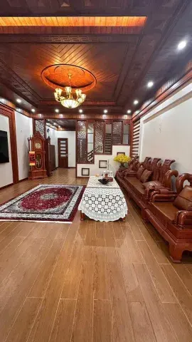 Bán nhà từ sơn - 2 thoáng- nội thất đẳng cấp - gỗ hương full nhà -ô tô tránh đỗ - kinh doanh -diện tích 100 m2 giá 8 tỷ.