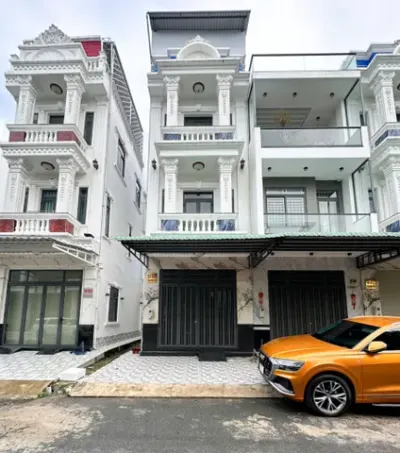 Nhà 2 lầu sân thượng hẻm hông 2M đường B12 KDC hưng phú 1