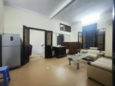 Cho thuê nhà nguyên căn đường thành công, ba đình, mặt ngõ, 15M ra phố