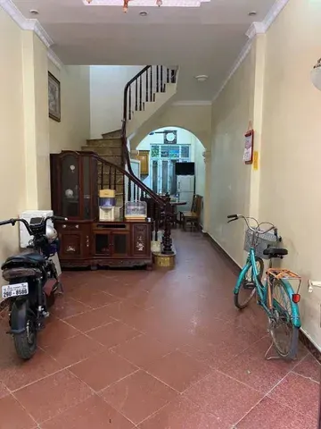 Cho Thuê Nhà Ngõ 206 Trần Duy Hưng 50M² 4 Tầng 4 Ngủ - Nội Thất CB - Nhận Nhà Ngay - Giá Thuê 15tr