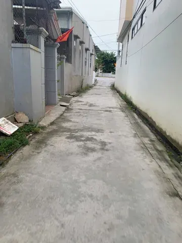 Hàng hiếm Tân Dương L/h:076••••90 e Thúy Đường thông rộng 2.8 - 3m Máng Nước đi vào 30m Trung Tâm Hành Chính- Hoàng Huy ngay sát Ngồi nhà ngắm nhìn pháo hoa,tiện ích vay quanh Tiềm năng tăng giá cao Vị trí,đường kết nối tối ưu Dt :8