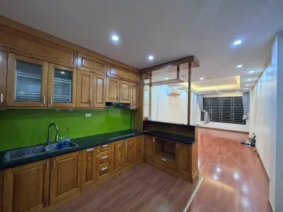 Cho thuê nhà ngõ 129 Thiên Hiền, Mỹ Đình Nam Từ Liêm 50M x 5T giá 30tr OTO, KD