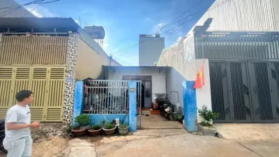 Bán nhà hẻm phạm phú thứ – sát mũi thuyền ea ko city – thổ cư 100%