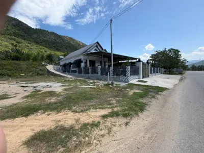 Chủ ngộp, chỉ 1 lô duy nhất, mặt tiền DT702 – đối diện vinhomes cam ranh cách 300M