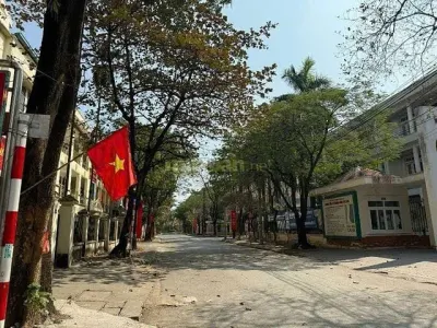 Cần cho thuê văn phòng tầng 1 tai ngõ 8 phố huy du - P.mỹ đình 1 - nam từ liêm - hà nội
