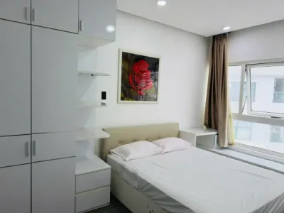 Cho thuê căn hộ 2PN 2WC Monarchy - Trần Hưng Đạo