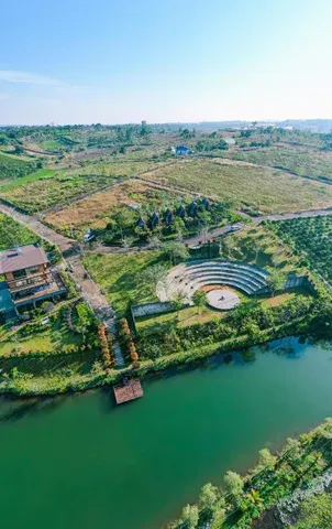 cần bán 200m2 view hồ trung tâm thành phố bảo lộc giá rẻ