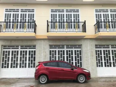 Dãy 9 căn nhà - giá 4,3 tỷ - Diện tích sàn sử dụng 520 m2 - diện tích mỗi căn 3,5m x 7m - xây dựng 1 trệt 1 lầu 2 phòng ngủ 2 phòng vệ sinh - liên hệ 091••••56