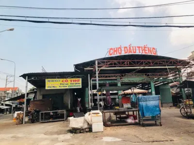 Cần bán gấp 1000m2 đất thổ cư, mt nhựa, điện nước có sẵn gần chợ kcn giá 545tr