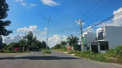 Cần bán gấp nền đất thổ cư thuộc KDC Minh Linh, P.5, Tp Vĩnh Long