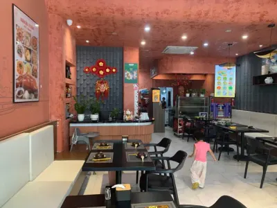 Cho thuê Mặt bằng kinh doanh 90m2 giá 55 triệu tại - Chọn - Phường Hồng Hải Thành phố Hạ Long Quảng Ninh