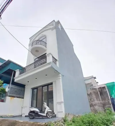 3,8 TỶ – SỞ HỮU ĐẤT PHỐ NHÀ THỜ + NHÀ 3 TẦNG Bán Đất 68.7m2 có sẵn 68.7 m2 thổ cư giá 3.8 tỷ tại - Chọn - Phường Bạch Đằng Thành phố Hạ Long Quảng Ninh