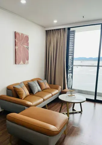 Bán căn chung cư tầng 18 green diamond, hồng gai,hạ long