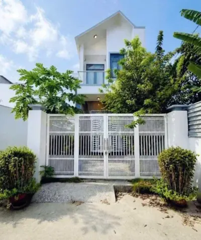 Bán nhà hẻm xóm chiếu – sát KĐT vĩnh điềm trung. DT 100m2. giá 3.85ty