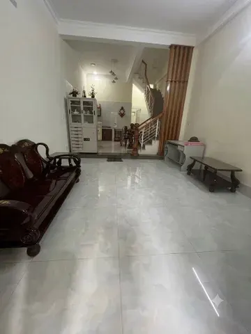 12 cho thuê nhà 2 tầng MT nguyến thị hồng – sơn trà