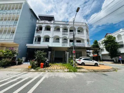 Nhà 5 tỷ 600 • mặt tiền kinh doanh, mở văn phòng • khu văn hóa tây đô