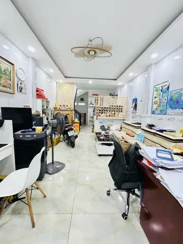 Hẻm ô tô - lê đình cẩn - ngay aeon tên lửa - 40M2 - đúc 2 tầng - 3Đ hơn. yy,D9