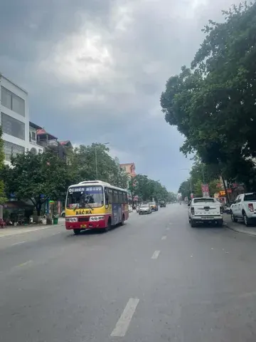 Bán Kiot Kinh Doanh Mặt Nguyễn Văn Cừ, Chợ Hoà Đình Mt 4m Dt 36m2 Giá 2.15 Tỷ lh e Điệp 039••••69