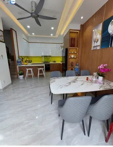 Bưng Ông Thoàn - Nhà đẹp 3,5 tầng - view thoáng - góc 2 mặt tiền, sổ hồng, giá 17,6 tỷ