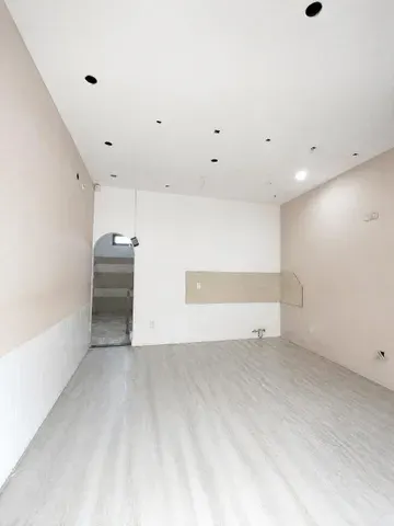 15-cho thuê nhà 3 tầng mặt tiền trần cao vân – đường 10M5, kinh doanh sầm uất, thanh khê