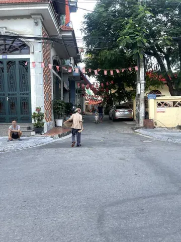 Bán đất gần nhà văn hóa khu yết kiêu 5,phường hồng gai,quảng ninh