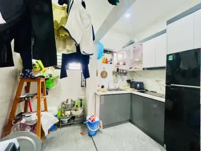 Bán nhà ngay trung tâm Miếu Hai Xã - Sau 1 nhà mặt đường - 3 bước ra chợ - Chỉ hơn 2,5tỷ