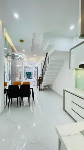 Nhà Lê Trọng Tấn - Phạm Đăng Giảng - gần Trường Đại Học Công Thương - Hẻm Ô TÔ Thông - 53m² có 5Đ nhỉnh
