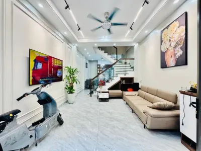 Bán nhà đẹp Hồ Sen - Thiết kế hiện đại - full nội thất chỉ việc về ở - Giá 3,65 tỷ