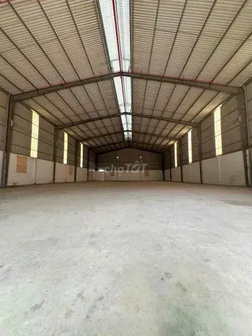 Cho thuê Kho, nhà xưởng 2500m2 giá 110 triệu tại Phường Thuận Giao Thị xã Thuận An Bình Dương