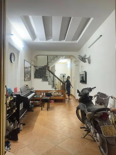 Bán nhà đường bùi xương trạch, thanh xuân, 4 tầng 43m2, gần đường ô tô, giá tốt