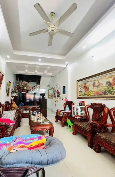 Cho thuê nhà 4 tầng mặt đường đinh tiên hoàng, đông nam cường, 68m2 4 phòng ngủ