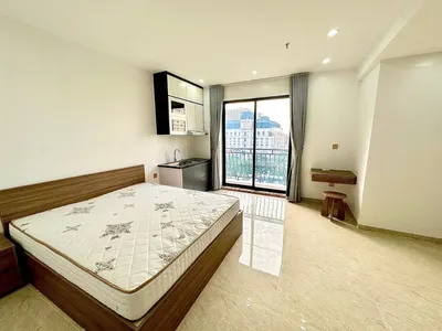 Cho thuê phòng studio mễ trì hạ nam từ liêm, phòng mới tinh, ban công thoáng