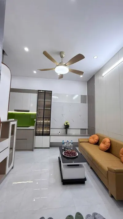 Cho thuê nhà ngõ 129 khâm thiên, đống đa, 30m x 5 tầng 3 ngủ sạch đẹp, full đồ, giá 12 triệu