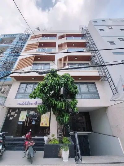 Bán chdv nguyễn thái sơn, 7 tầng hxt, hầm 141m2, dòng tiền 200tr/tháng