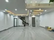 Sở hữu ngay nhà ngõ Đê La Thành nhỏ, giá 11.3 tỷ, 35m2x7T, thang máy