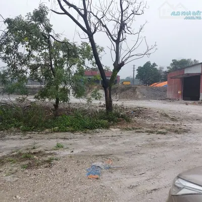 Bán Đất dt 4ha giá 110 tỷ đang cho thuê 1 tỷ /tháng.