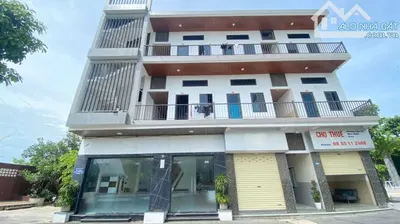 Cần bán khu nhà 31 phòng trọ/ căn hộ, DT 200M2, đường phạm văn đồng, hải phòng