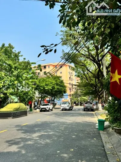Bán lô đất đường (10m5) Khúc Hạo, Gần Hồ Sĩ Tân, dt 125m2, Giá 9,9 Tỷ