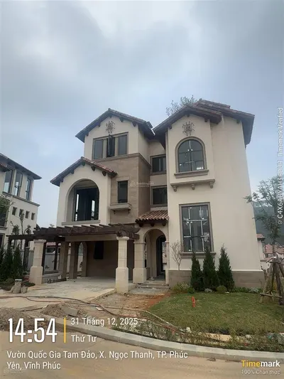 Chính chủ cắt lỗ căn song lập 225m2 view rừng thông