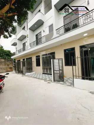 Bán nhà 3 tầng, Phú Xuân, Thái Bình, ngõ rộng, gần trục chính, chỉ 2 tỷ