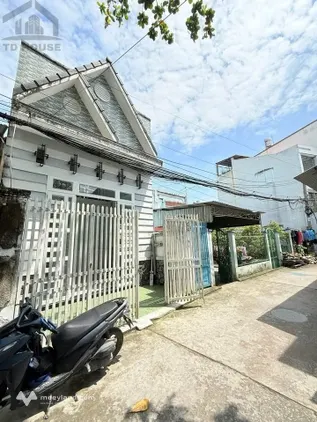 Cho thuê nhà 3 phòng ngủ hẻm Nguyễn Trãi, gần chợ Cái Răng, Cần Thơ
